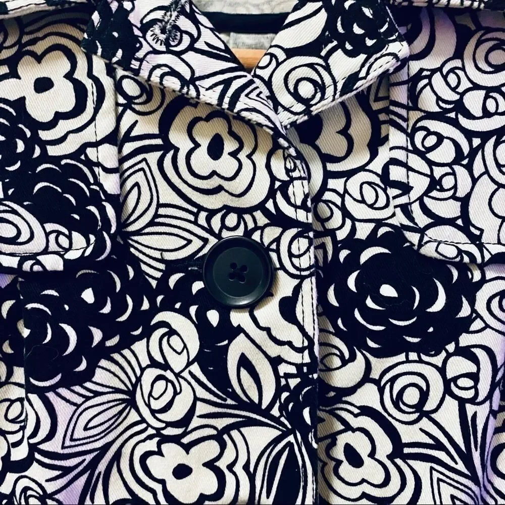 Gap black white flowered graphic swing coat jacket